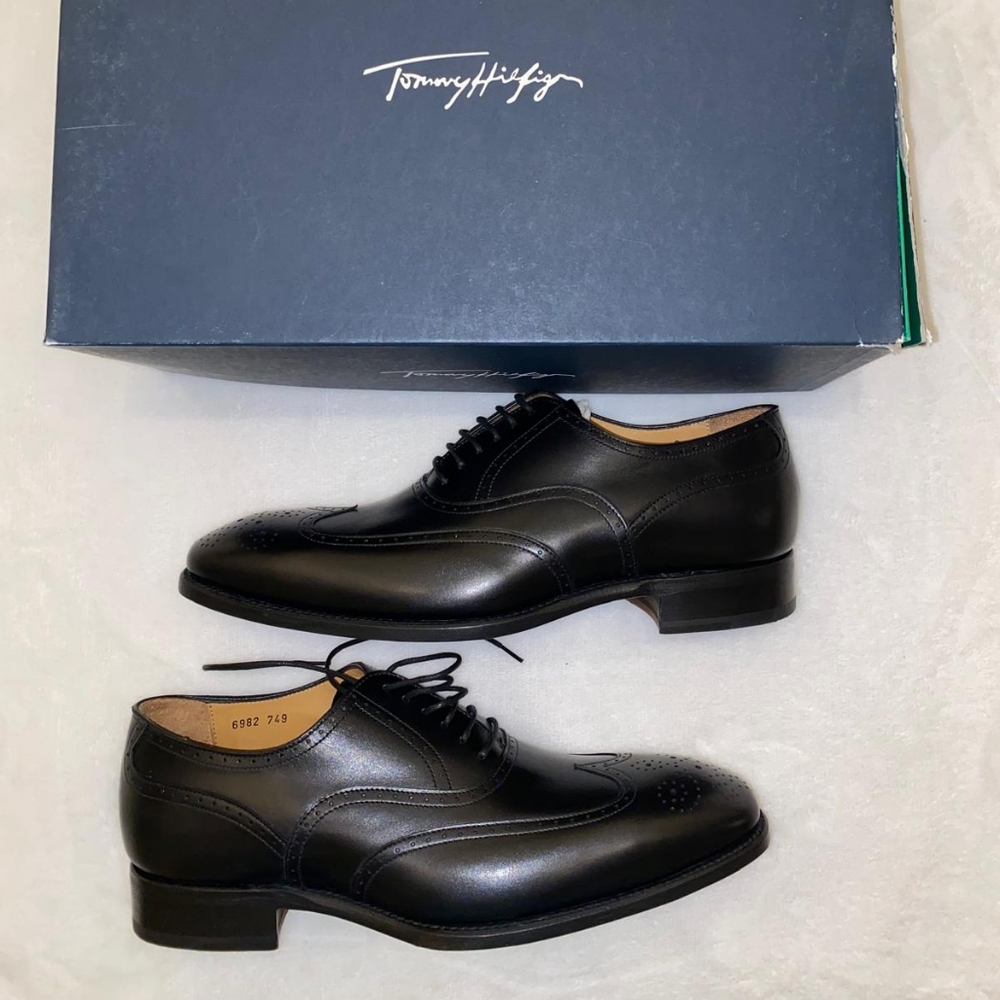Tommy Hilfiger Black Oxford Shoes Timeless Elegance
